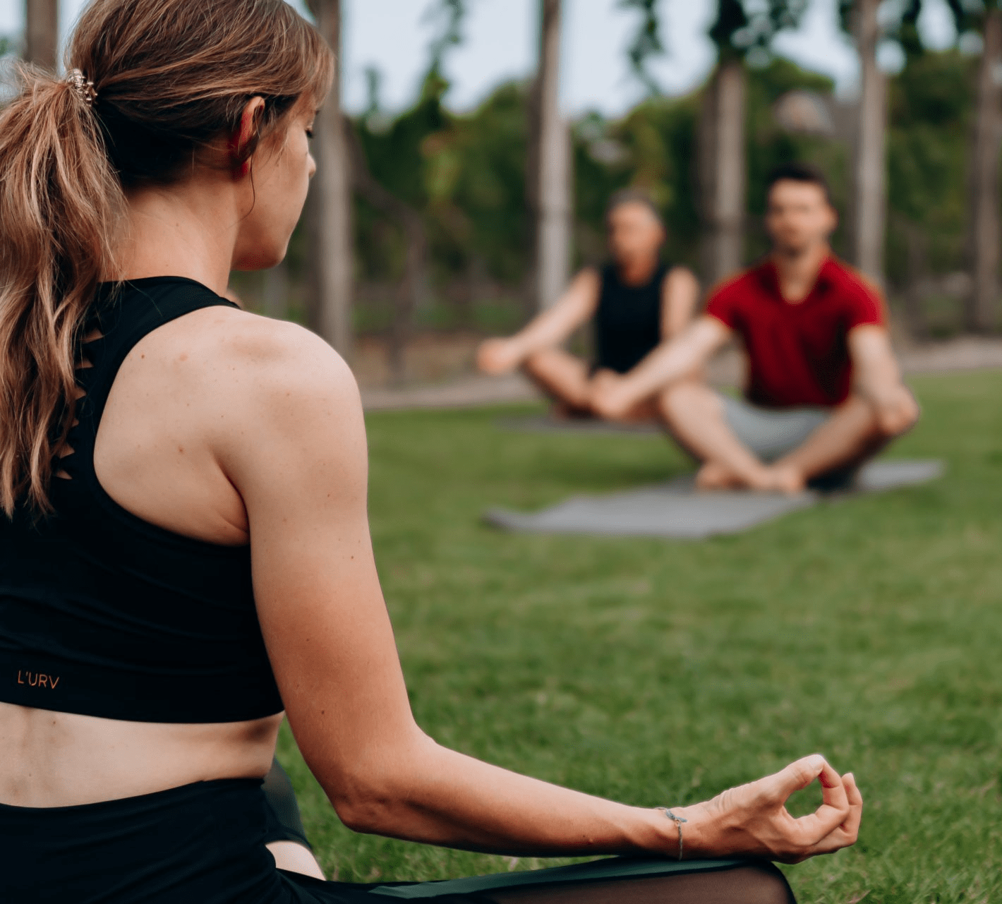 Sophie beim WineYoga