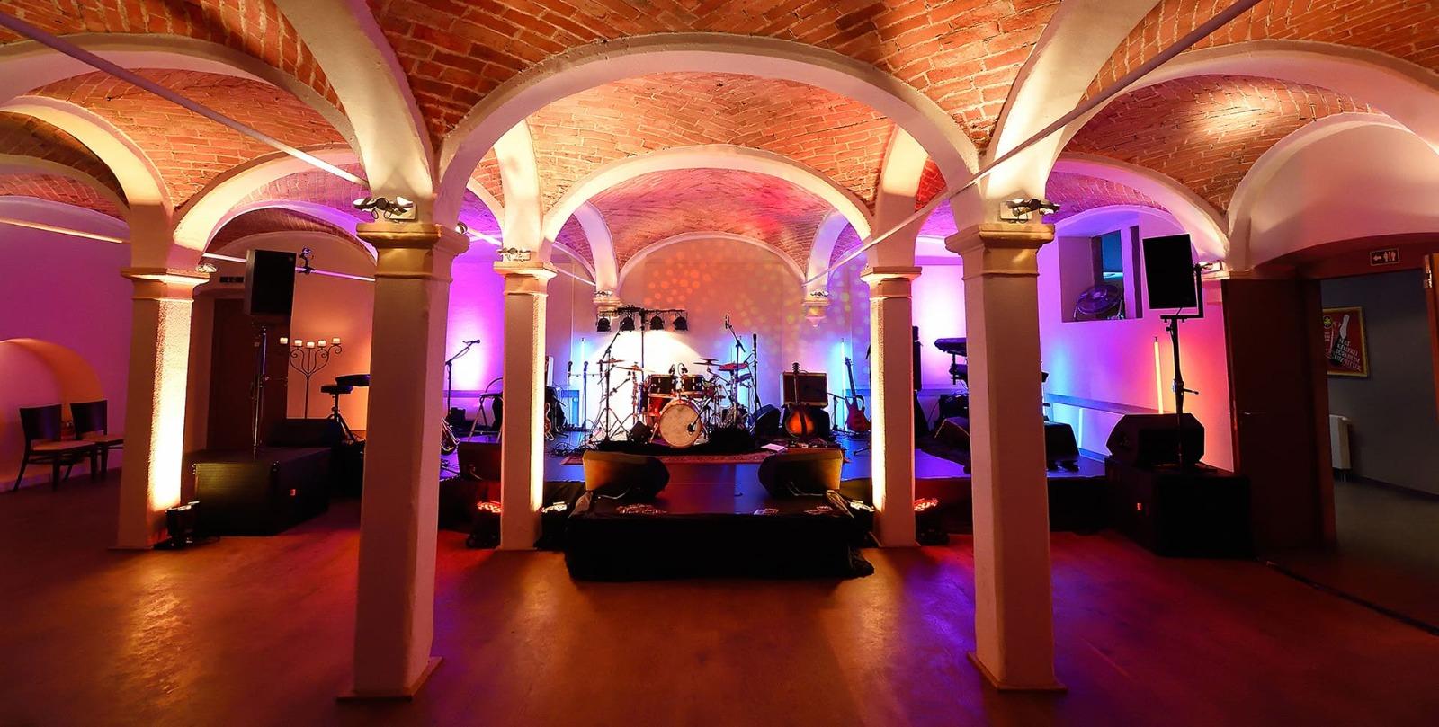 Kreuzgewölbe-Saal am Weingut Fitz-Ritter